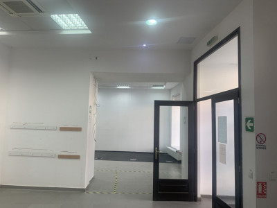 Spatii comerciale de inchiriat Sibiu Centrul Istoric imagine mica 3