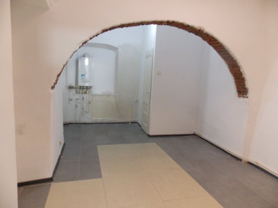 Spatii comerciale de inchiriat Sibiu Centrul Istoric imagine mica 2
