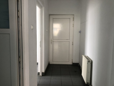 Spatii comerciale de inchiriat Sibiu Vasile Aaron imagine mica 5
