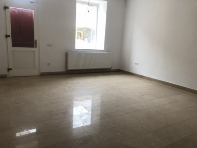Spatii comerciale de inchiriat Sibiu Orasul de Jos imagine mica 2
