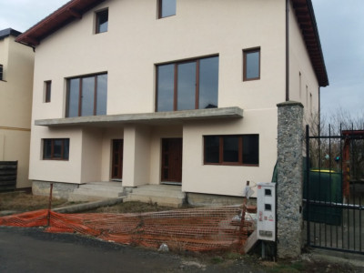 Case de vanzare Sibiu Selimbar imagine mica 1