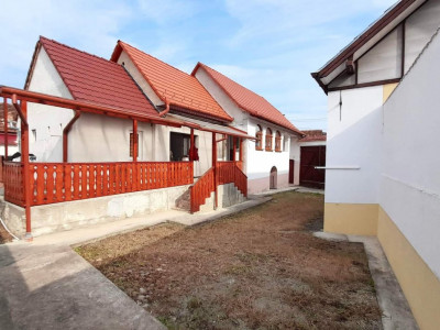 Case de vanzare Saliste imagine mica 2