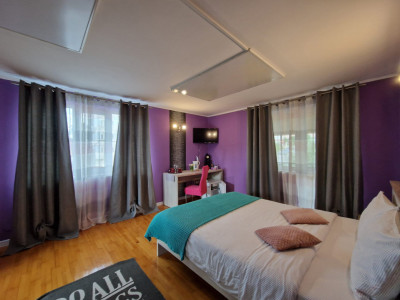 Casa insiruita 3 nivele avand etajele 1 si 2 in regim hotelier Strand