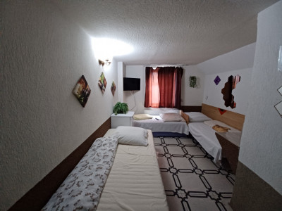 Cazare pentru muncitori cu 10 camere si 30 de paturi Piata Cluj Sibiu