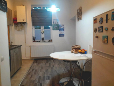 Apartament de vanzare decomandat parter zona Parcul Sub Arini Sibiu