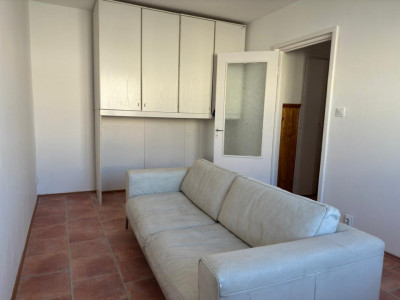 Apartament 2 camere etaj intermediar de vanzare in Fagaras zona Garii