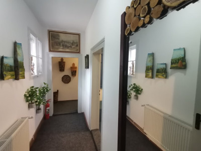 Hoteluri de vanzare Cisnadie imagine mica 26