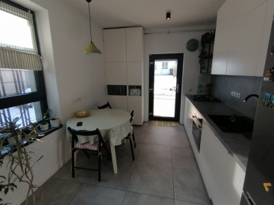 Case de vanzare Sibiu Turnisor imagine mica 8