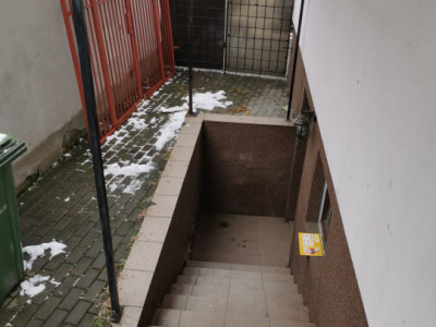 Spatii comerciale de inchiriat Sibiu Lupeni imagine mica 3