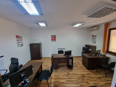 Spatiu birouri cu vad pietonal 240 mpu situat in zona Central Sibiu 