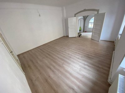 Spatii comerciale de inchiriat Sibiu Centrul Istoric imagine mica 4