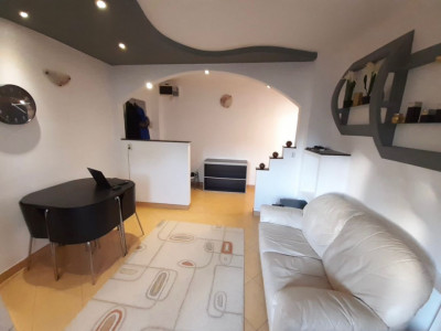 Apartament cu 2 camere  mobilat utilat de inchiriat Calea Dumbravii