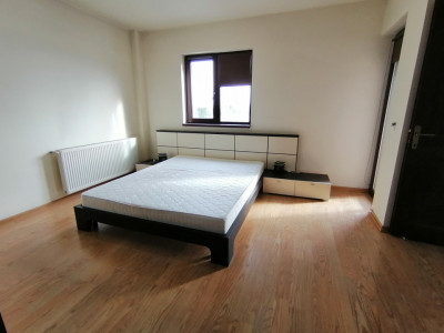 Apartament 3 camere 2 balcoane 2 bai 105 mpu etaj 1 Calea Dumbravii