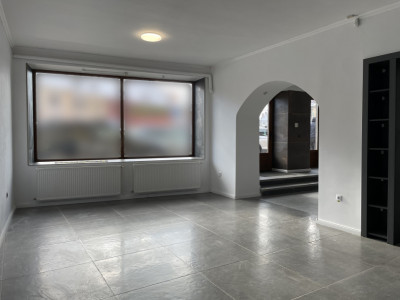 Spatii comerciale de vanzare Sibiu Central imagine mica 3