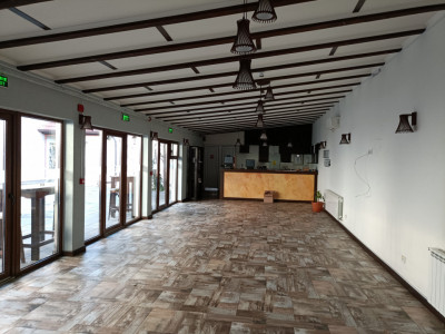 Spatii comerciale de inchiriat Sebes Central imagine mica 2