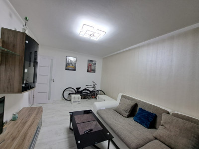 Apartament RENOVAT 3 camere decomandate si pivnita Vasile Aaron