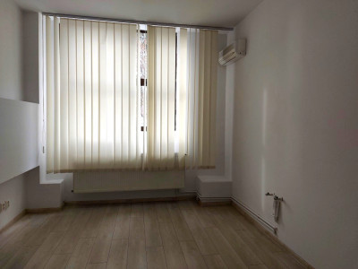 Spatii birouri de inchiriat Sibiu Central imagine mica 5