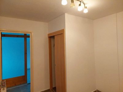Spatii comerciale de inchiriat Sibiu Sub Arini imagine mica 6
