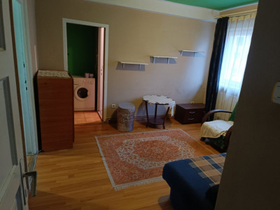 Apartament 50 mpu 2 camere balcon etajul 3 Terezian Sibiu