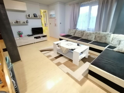 Apartament de vanzare 3 camere 2 bai mobilat Mihai Viteazu Sibiu