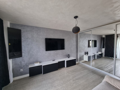 Apartament mobilat utilat de inchiriat 2 camere balcon Mihai Viteazu