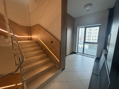 Spatiu in cladire de birouri 350 mp utili zona Calea Dumbravii 