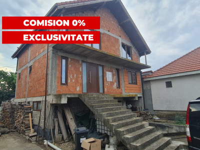 Casa la rosu de vanzare in Sebes-Lancram judetul Alba