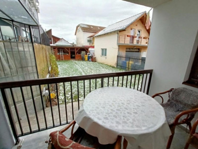 Casa 10 camere 390 mp utili - pe strada Calea Poplacii din Sibiu