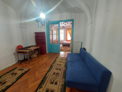 Apartament de vanzare 2 camere 68 mpu pivnita in Sibiu Centrul Istoric