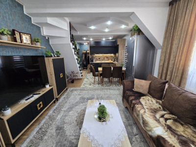 Apartament de vanzare 3 camere balcon mobilat totul nou Mihai Viteazul