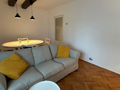 Apartament 55 mpu 2 balcoane de inchiriat decomandat 2 camere 