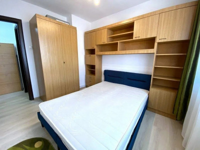 Apartament 2 camere pivinita si balcon de vanzare in Vasile Aaron