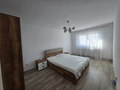 Apartament 3 camere de inchiriat 68 mpu zona Vasile Aaron Sibiu