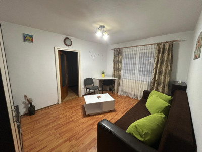 Apartament cu 2 camere in zona Rahovei de inchiriat la parter 