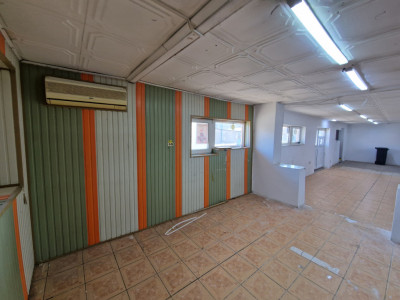 Spatiu comercial 149 mpu vizibilitate maxima de inchiriat in Petrila