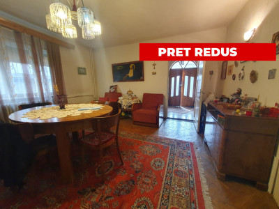 Casa 5 camere 374 mp utili + Anexa 75 mp in punctul 0 al Fagarasului