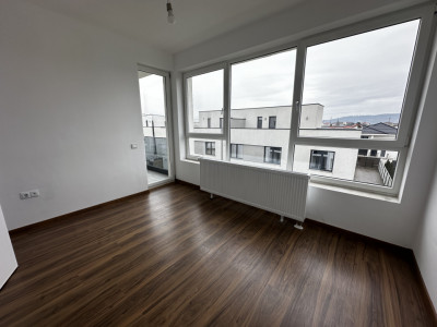 Garsoniera de vanzare decomandata 41 mpu loc parcare balcon Selimbar