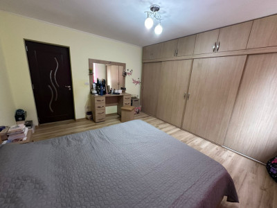 Case de vanzare Margineni imagine mica 9