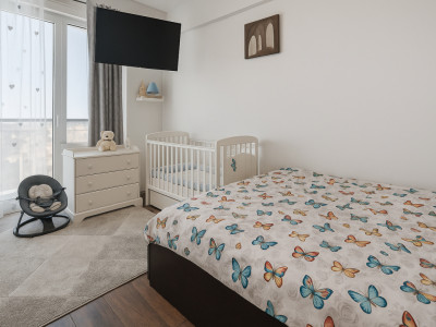 Apartament 2 camere 44 mpu balcon etaj intermediar zona Doamna Stanca