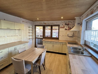 Casa individuala de vanzare 184 mp utili  4 camere zona Mihai Viteazul