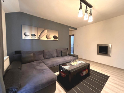 Apartament de vanzare cu 2 camere balcon loc de parcare zona Selimbar 