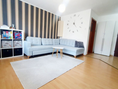 Apartament 70 mp cu 3 camere decomandate in zona Rahovei