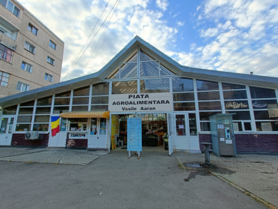 Apartament decomandat de vanzare 50 mpu balcon etaj intermediar lift