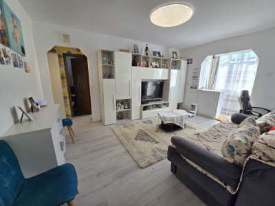 Apartament de vanzare etaj intermediar 3 si pivnita Vasile Aaron Sibiu