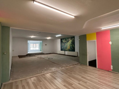 Spatiu comercial de inchiriat cu 190 mpu 5 incaperi in zona Centrala