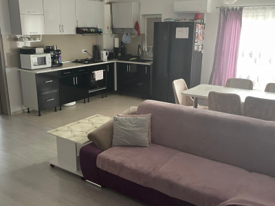 Apartament 3 camere de vanzare-luminos in zona linistita Arhitectilor