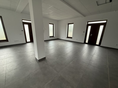 Spatii comerciale de inchiriat Sibiu Piata Cluj imagine mica 1
