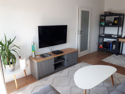 Apartament 2 camere de vanzare 47mp cu balcon 6mp zona Mihai Viteazul
