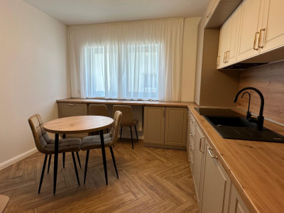 Apartament 2 camere cu balcon loc de parcare zona Arhitectilor Sibiu