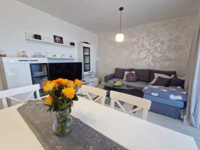 Apartament decomandat 3 camere 53 mpu loc de parcare Calea Surii Mici
